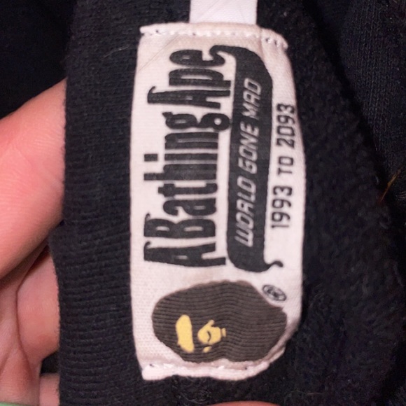 Authentic bape hoodie - Picture 2 of 3